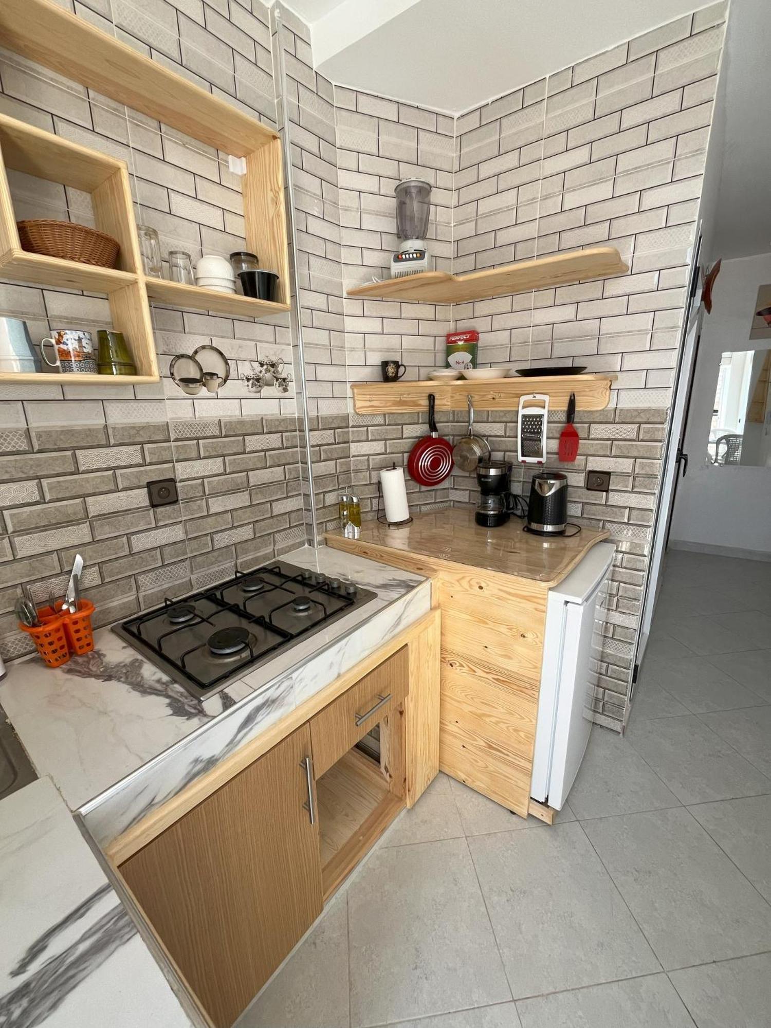 Sweet Apartment *